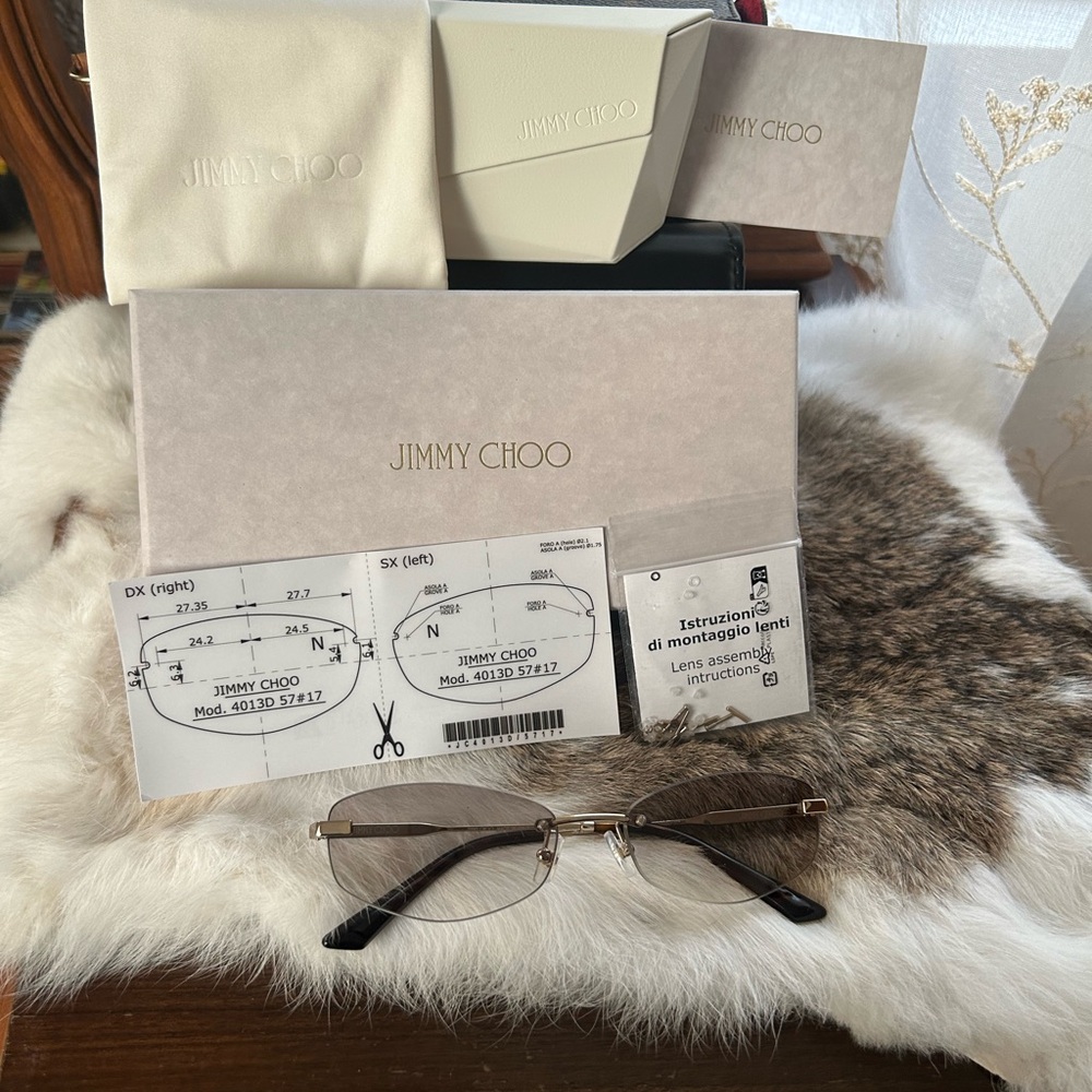 Jimmy Choo Women's Glasses with Black Frame and Gold Accents